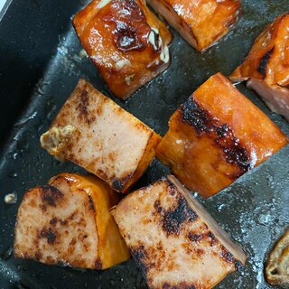 こんがり美味しい焼き豚のマヨネーズ焼き